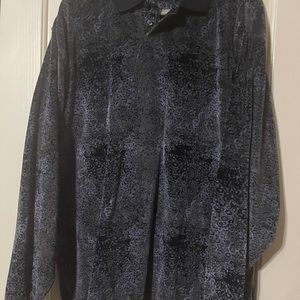 Velorish grey casual top.